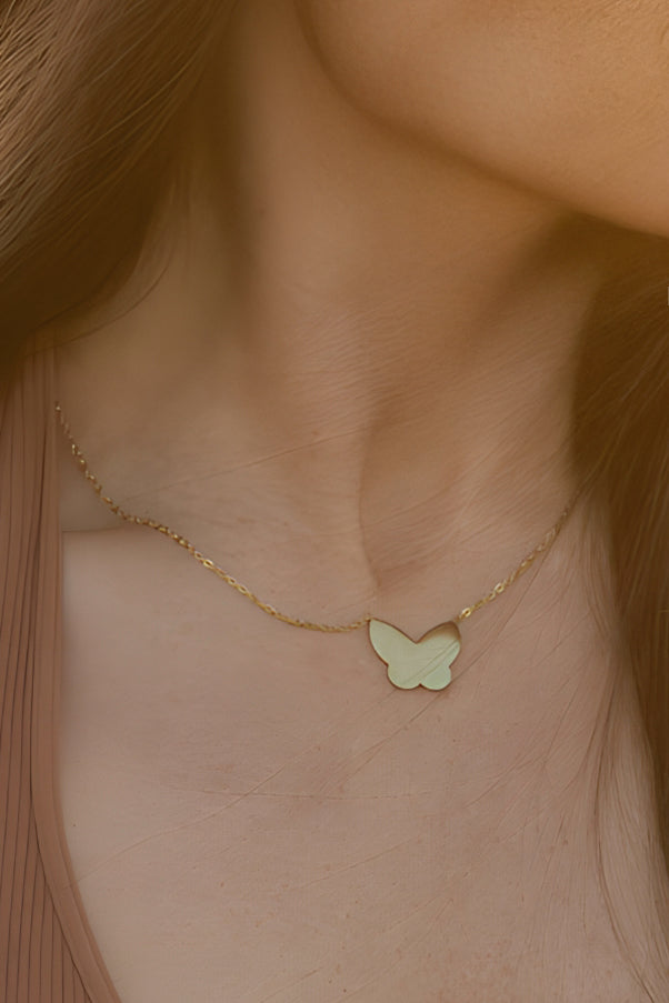 BUTTERFLY PENDANT NECKLACE