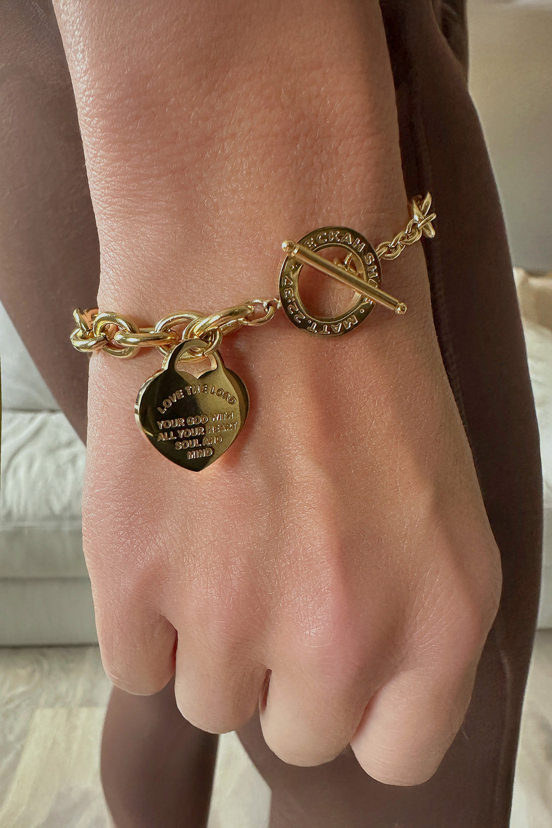 DEVOTION HEART GOLD BRACELET
